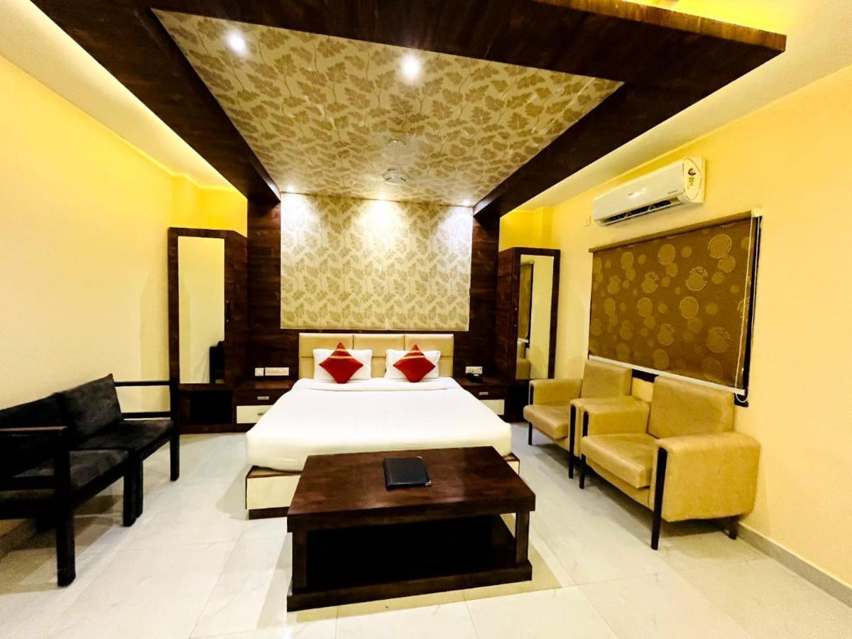 Shri Sai Hotel Azamgarh Exterior photo