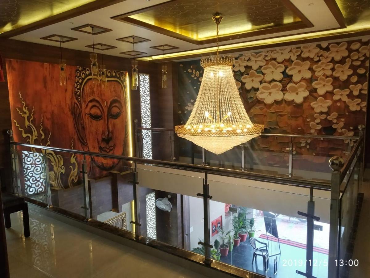 Shri Sai Hotel Azamgarh Exterior photo